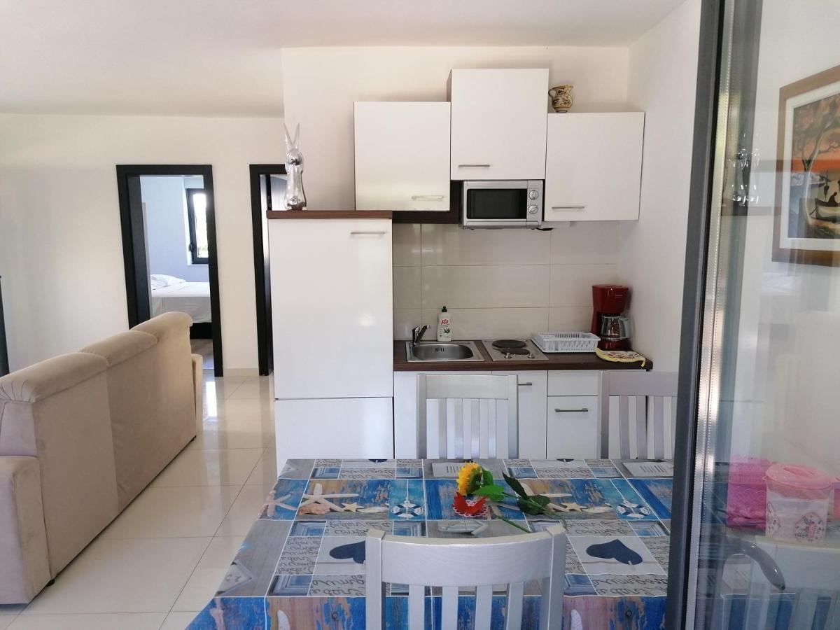 Apartmani U Kastelima Каштела Экстерьер фото
