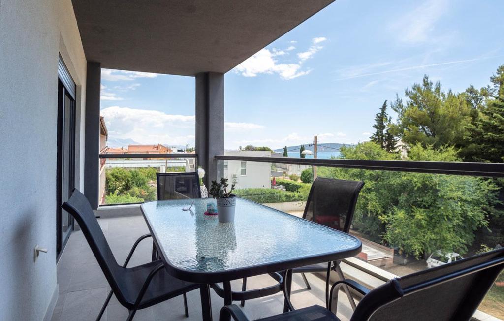 Apartmani U Kastelima Каштела Экстерьер фото