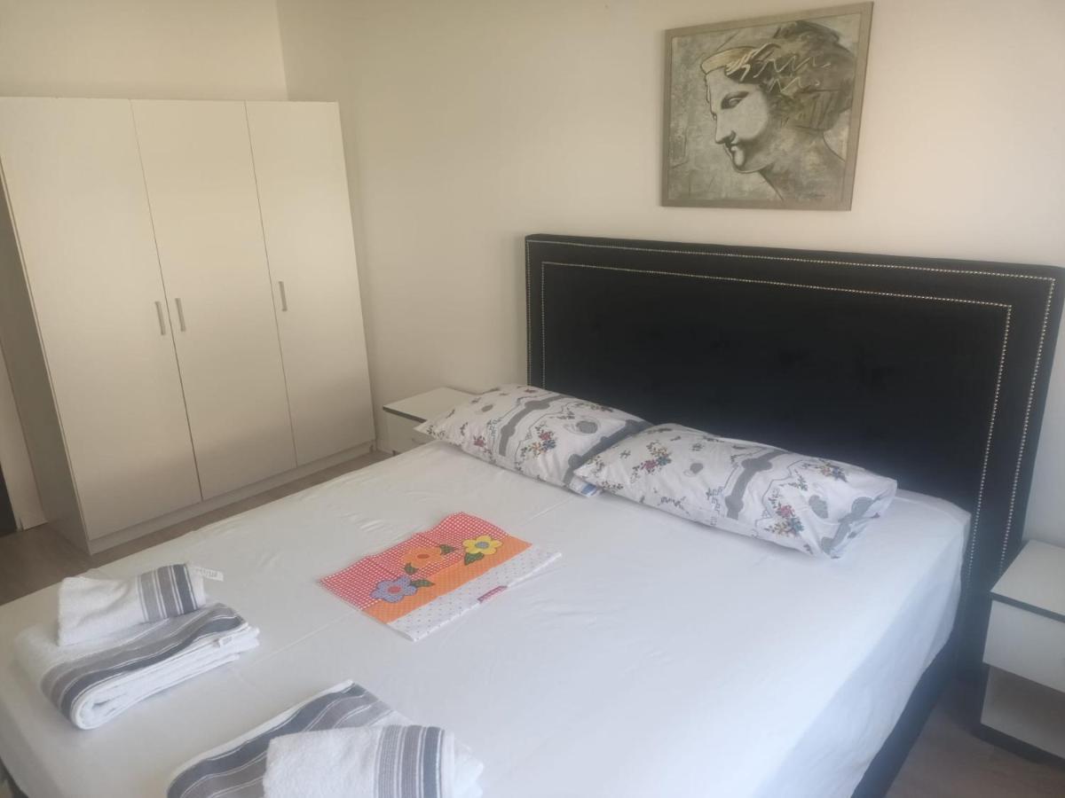 Apartmani U Kastelima Каштела Экстерьер фото