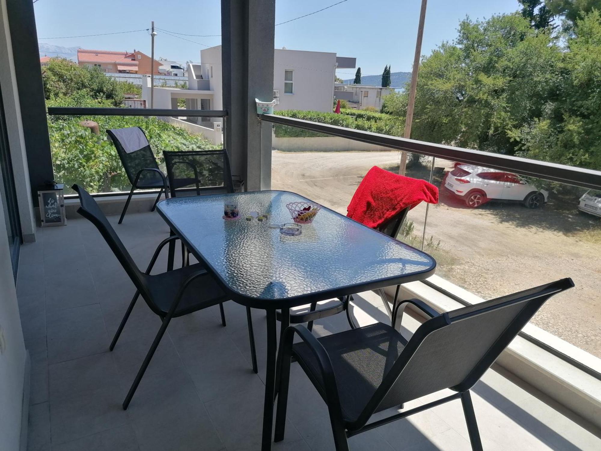 Apartmani U Kastelima Каштела Номер фото